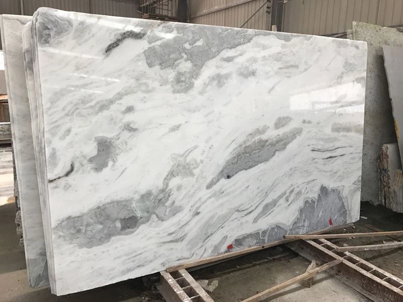 שיש לבן מונט בלאן עם ורידים אפורים