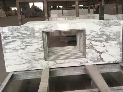 מפואר המלון