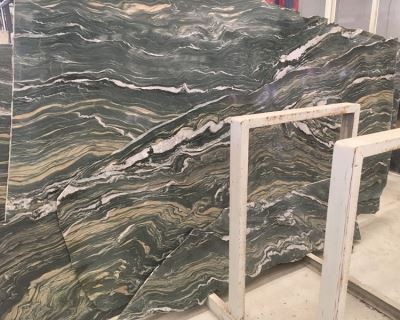 תשעה לוחות שיש של ג'ק הדרקון