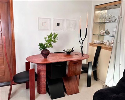 מדריך לקניית שיש אדום: טיפים ליצירת חללי פנים יוקרתיים