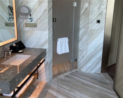 Volakas Ajax אריחי שיש לבן