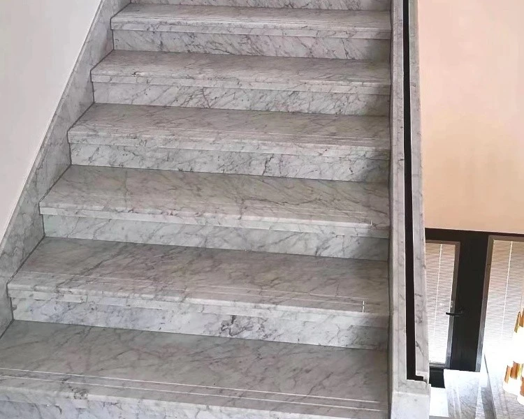 Statuarietto Marble stair